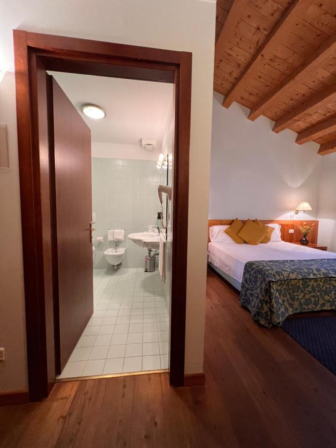 Hotel Due Torri Tempesta Noale Bagian luar foto
