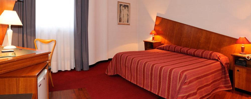 Hotel Due Torri Tempesta Noale Bagian luar foto
